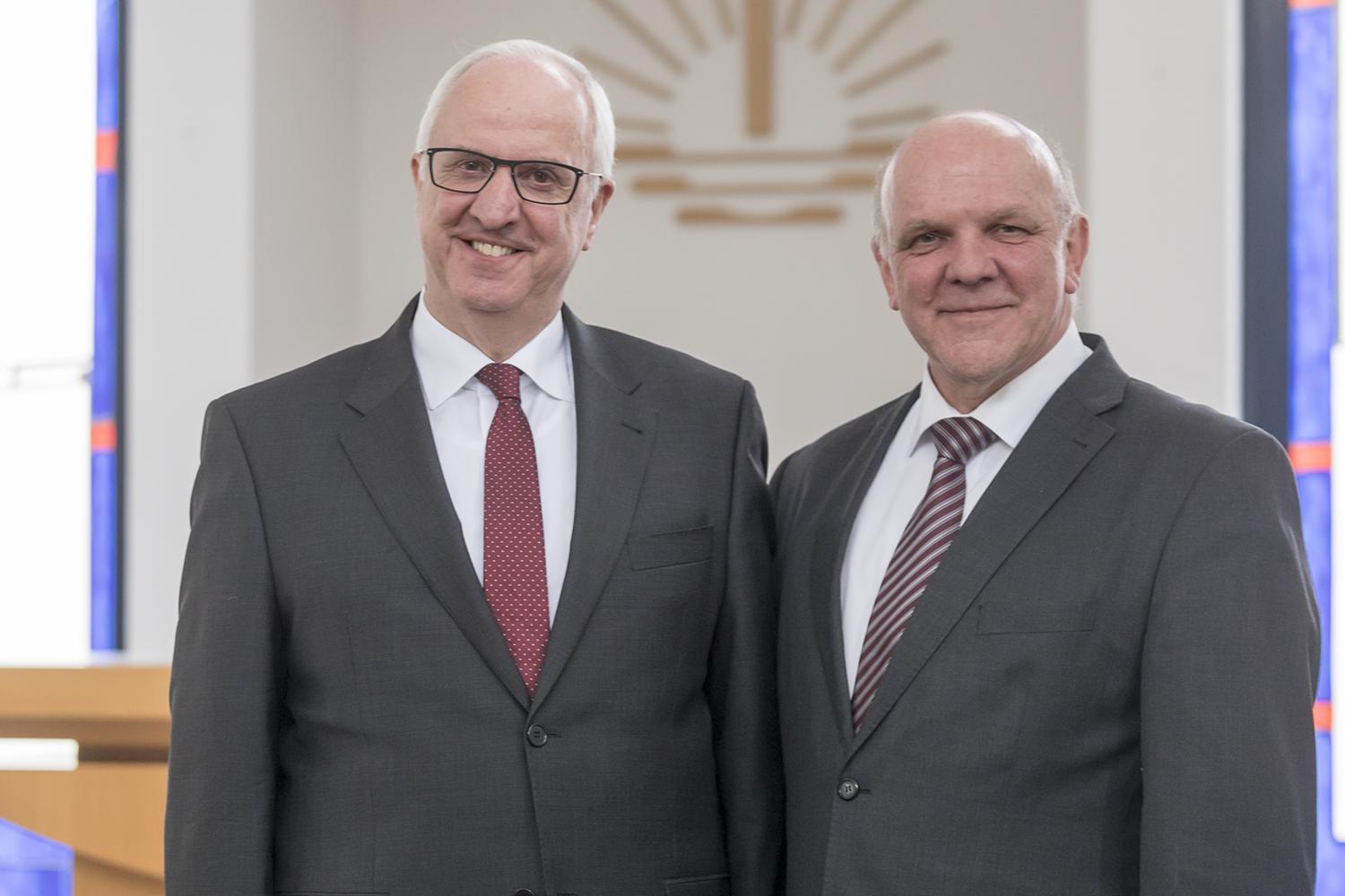 Die beiden künftigen Delegierten in der Bundes-ACK, Apostel Kühnle und Bischof Johanning (Fotos: Frank Schuldt)