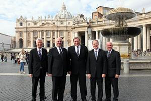 Die PG Ökumene plus Bischof Jürg Zbinden (2. von rechts) anlässlich ihres Besuches in Rom im Oktober 2010 (Foto: F. Schuldt)