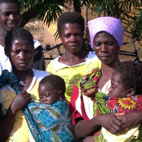 Familles évacuées en Zambie