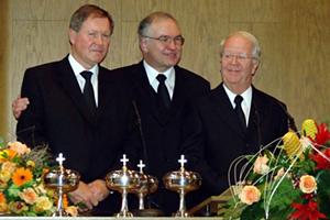 Chief Apostle Leber with District Apostle Fehlbaum (left) and District Apostle Armin Studer (photo: NAC Switzerland)