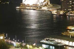 Sydney by night (Foto: W. Ruppe)