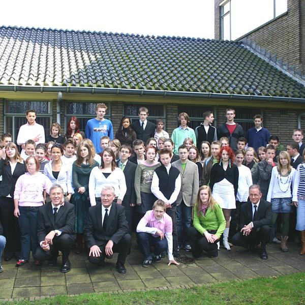 Konfirmandengruppe 2006 in den Niederlanden (Foto: NAK Nederland)