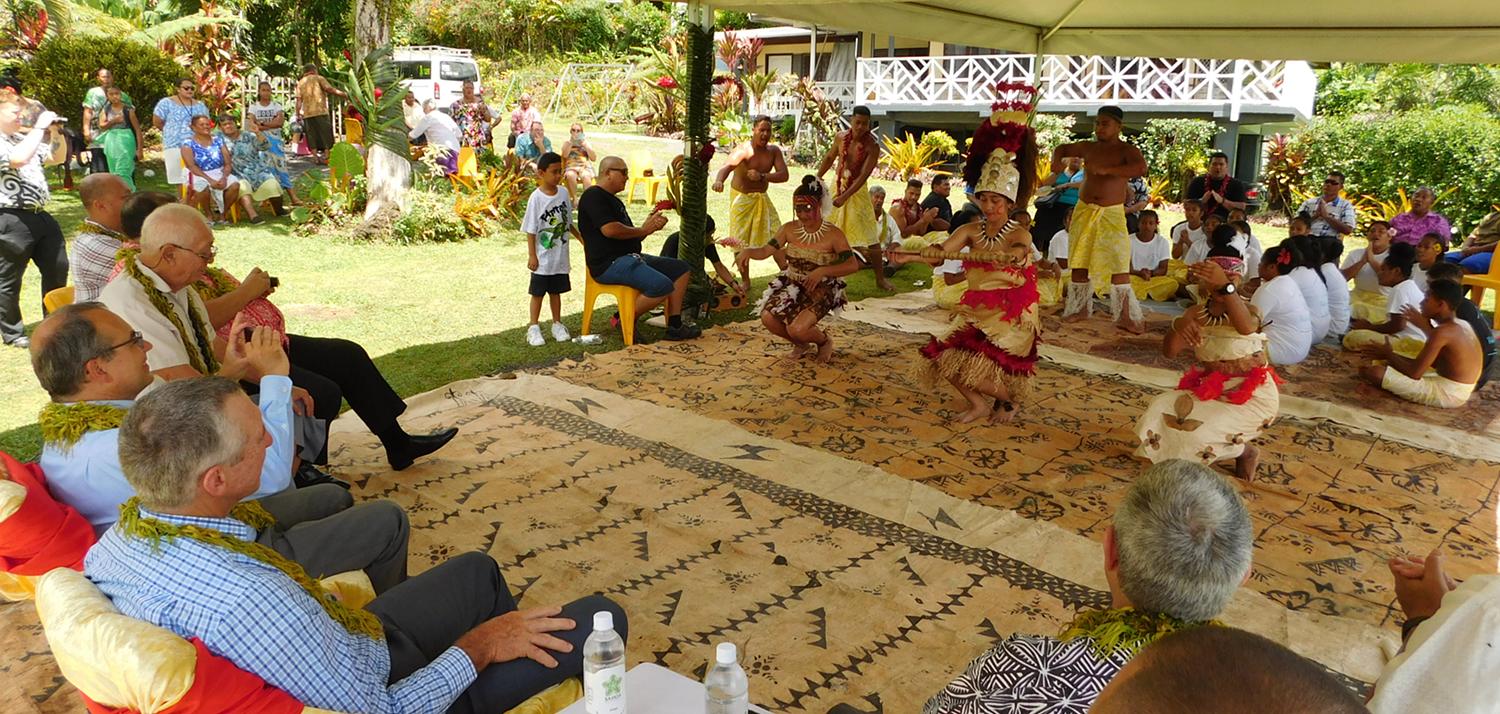Austausch über christliche Werte auf Samoa (Ozeanien)