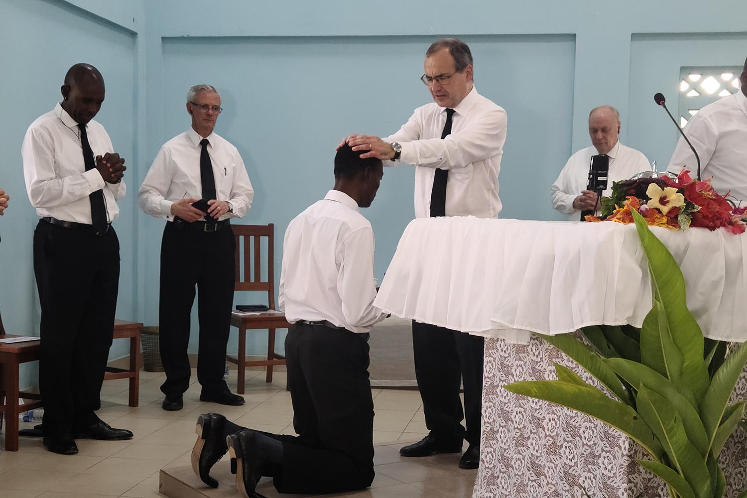 Ordination in Pointe Noire (Republik Kongo)